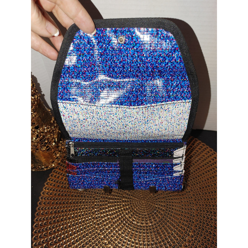 Blowfish Malibu Vinyl Wallet - Picture 8 of 10